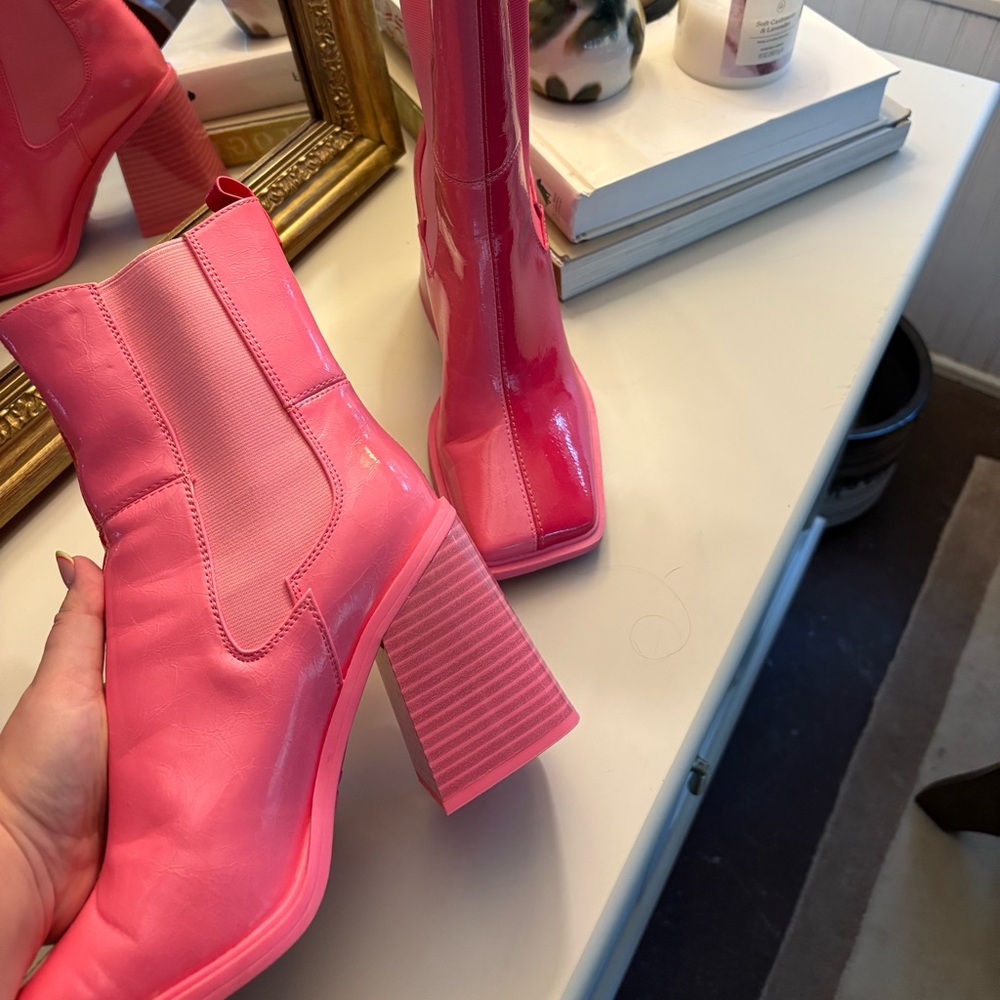 Circus by Sam Edelman Pink Heeled Boots - Picture 2 of 2
